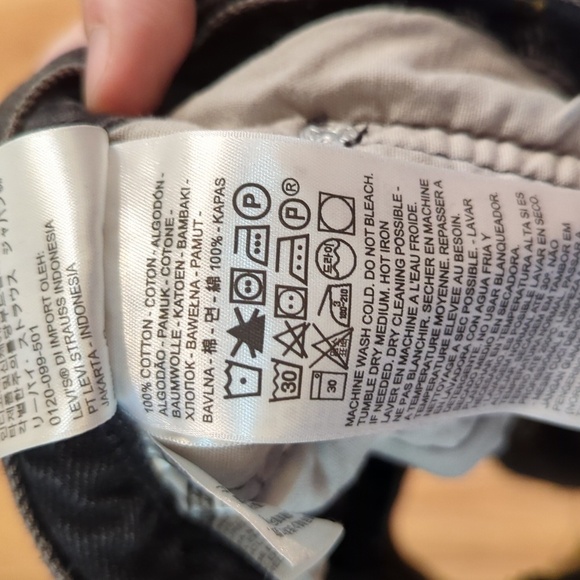 Levi's 501 black cutoff jean shorts button-fly 100% cotton women's size 29" - Picture 7 of 7